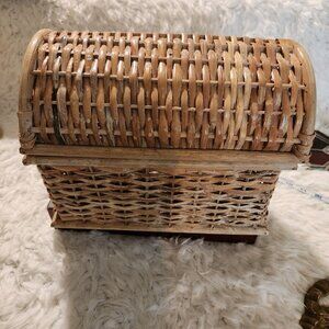 Vintage Wicker & Rattan Trunk-Style Storage Box Boho Cottage Fairy